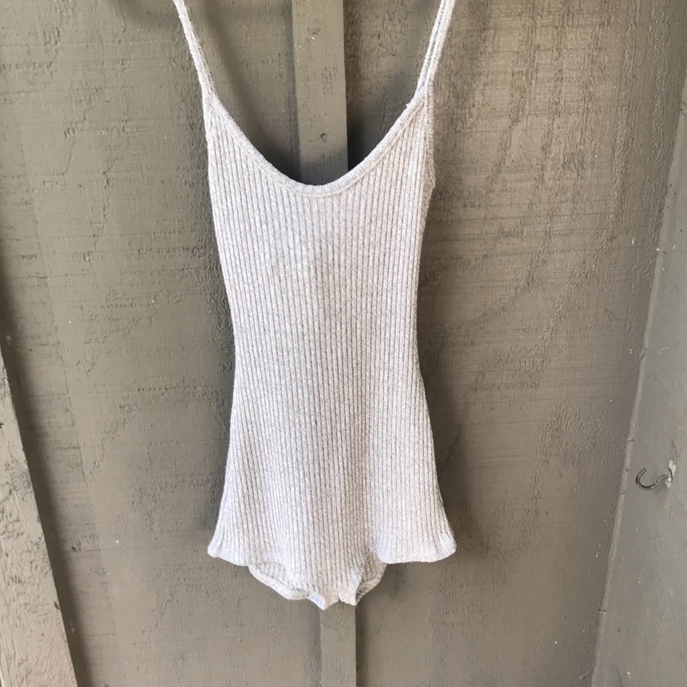 Knitted Bodysuit w Bow Tied Back